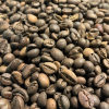 Grains de café torréfiés Robusta Indonésie